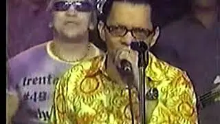Los Hermanos Rosario En Vivo Un beso y una flor