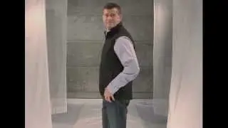 SCOTTEVEST Men's Travel Vest on the Runway