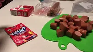 Umpan Mancing Lele// CATFISH Baits:How to make Wieners Cherry Kool-Aid,and Strawberry Jello.
