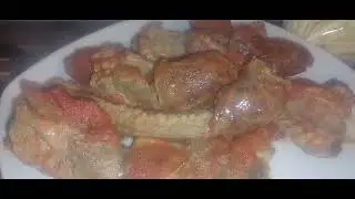 Costine e salsiccia di maiale al sugo super profumate da Michele Expert!