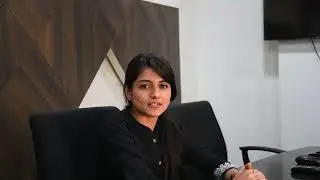Divya Limbani, Crystalvoxx