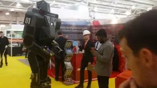 Hire a robot for your event ! CreatureEvents.com