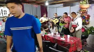 Gloria a Dios.... Dios bendiga nuestra familia, Andino Raudales 