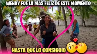 Miren como chocaron en este juego los más enamorados del canal. Heydi anda salada por amor