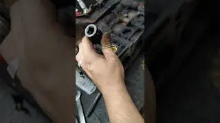Замена Заглушки системы охлаждения Блока Цилиндров ... #motivation #cars #engine #mechanic ...