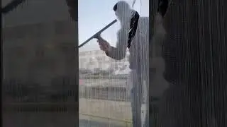 Making windows shine one short at a time ! 🫧✨ #satisfying #windowcleaning