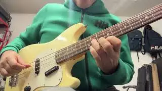 1971 Fender Musicmaster Bass - White - First Series