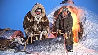 Extreme Cold Hunting Survival 🧊 Hunting A 5000kg Giant Fish At &minus;71&deg;C | Feeding A Frozen Village