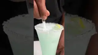 #trendingshorts #satisfying #foodclips #sprite #lemonade #limca #drink #shortsviral #soundpages
