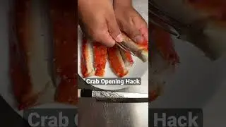 Uncover the INSANE Crab Cracking Trick!