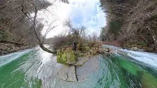 360 water flowing @ Sunset Falls, Clark County WA #washingtonstate #waterfall #insta360x5 #insta360