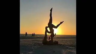 DeepTwist Yoga Stirrup Leggings
