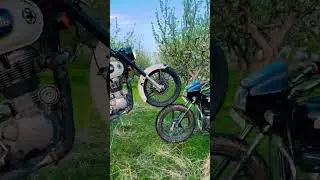 Royal Enfield Vs Hero Splendor//stunt Enfield&splendor#herosplendor  #royalenfield