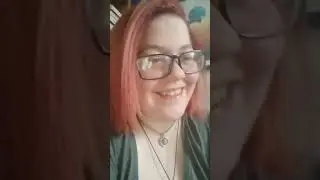reaction to season 3 episode 1 of the new icarly!!