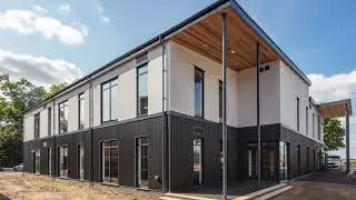 Timelapse of Eco classroom block build at Ratcliffe College by TG Escapes