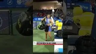 Алекс Эала продолжает выступление в Дубае, а Хейли Баптист завершает турнир (4-6, 1-0) 🎾#alexeala...