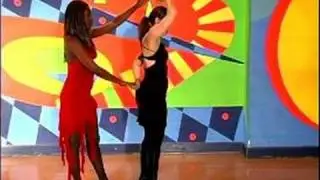 How to Dance the Merengue : Pretzel Merengue Dance Steps
