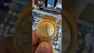 Элегантная Omega в золоте &mdash; сочетание стиля, истории и утончённого вкуса.