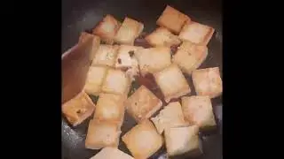 Sizzling Bacon Tofu Stir-Fry Crunch 😍 豆腐外脆内嫩吸满培根香，每块都欲罢不能！#spicy #spicyfood #hunan #sichuancooking