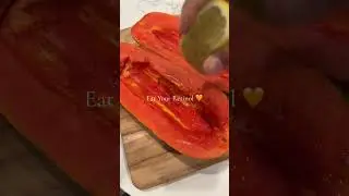 The secret to glowing skin. 🧡Papaya is high in antioxidants and vitamins A, C, and E.