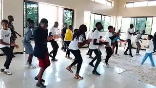 K.K TEAM YOUNG FLYING Angels... Praising and worship dancing to the lord 