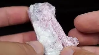 Rossmanite, Tanco Mine, Bernic Lake, Lac-du-Bonnet area, Manitoba, Canada