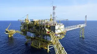This Is Why Crashing Oil Prices Could Throw Cold Water on Second Quarter Earnings Season