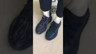 Yeezy 350 v2 onyx or mx rock?
