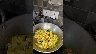 Homemade Everyday is  live cocking 😋😋