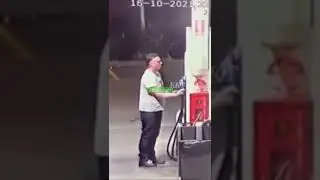 Face wash in unique way #facewash #face #funnyshorts #funnyvideo #short #mindfulness
