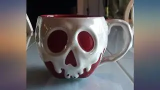 Disney Poisoned Apple Sculptured Mug Snow White and the Seven Dwarfs review