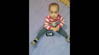 lucas assistindo video aula do jesse carrapeiro