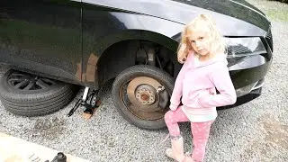 Škoda Superb 3 - výměna výbojky xenonu D3S - Xenon lamp replacement - Vw, Skoda, Audi