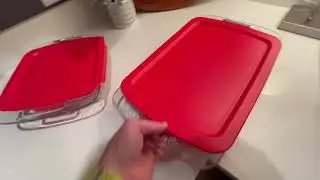 Pyrex 4-Piece Extra Large Glass Baking Dish Set With Lids and Handles, Oven and Freezer Safe