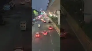 Noida sector 59@ very attractive scene @ metro station@viral video