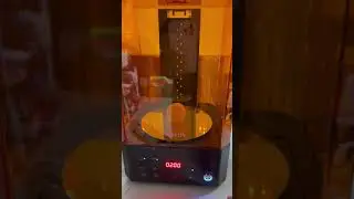 First run of Creality UW-01 Washing and Curing machine for 3D Resin Printer