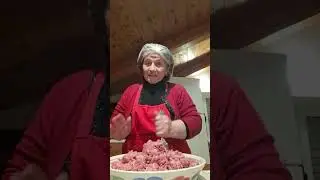 Avvio preparazione salsicce dolci #carne #salsicce #maiale