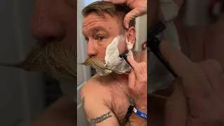 @onebladeshave Core black tie ASMR shave. #bobandelliothismustache #shaving ng