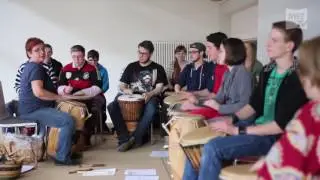Trommeln: Inklusionsprojekt probt