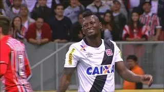 INCRIVEL! Riascos Perde tr&ecirc;s Chances Claras de Gol, Vasco 0x4 S&atilde;o Paulo 08/07/2015