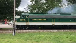 Southern 6900 pulls a dinner train at the North Carolina transportation museum 