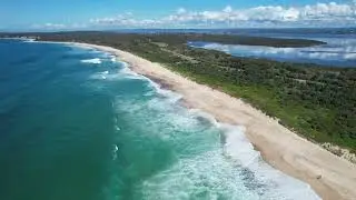 Budgewoi Lake & Beach
