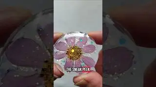 More fun with resin flower art discs &mdash; the 1.75
