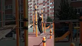 Упражнения на спортивной площадке #fitness #sports #motivation #reels #video #reelsinstagram#strong