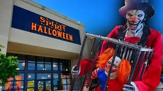 SPIRIT HALLOWEEN 2020 inside ABANDONED OFF BROADWAY SHOE STORE at PINELLAS PARK FLORIDA !!