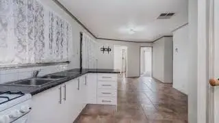 22 Heath Place Meadow Heights, Victoria