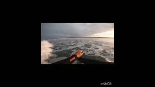 Surf foil &agrave; la plage du Mane Gwen en solo le 5 novembre 2024 vers 7h15.