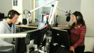 Marion Zihler spielt Toast H&auml;ssig im Radio24 Ufsteller