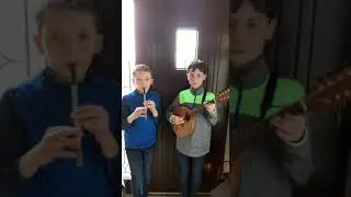 Brian & Ruair&iacute; &Oacute; Muireag&aacute;in from CC&Eacute; Tuaim performing Ode to Joy tribute