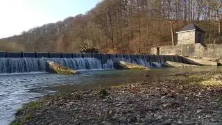 Kleiner Wasserfall an der Ruhr bei Freienohl